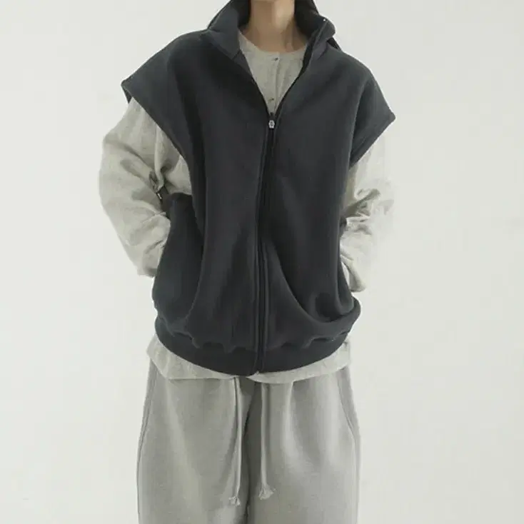 로컬맨션 oversize fleece zipup vest