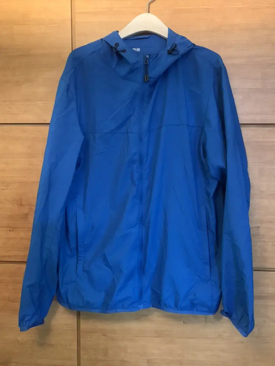 Uniqlo Hoodie Zip-up men size 95