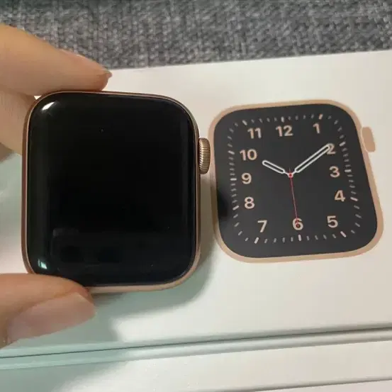 애플워치 SE 골드 알루미늄 40MM Apple Watch