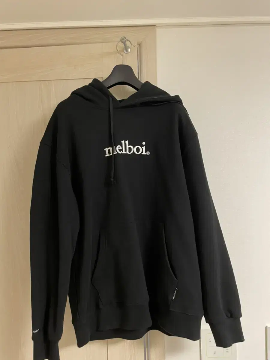 (Condition 8/10) Melboys Basic Black Hoodie Size L