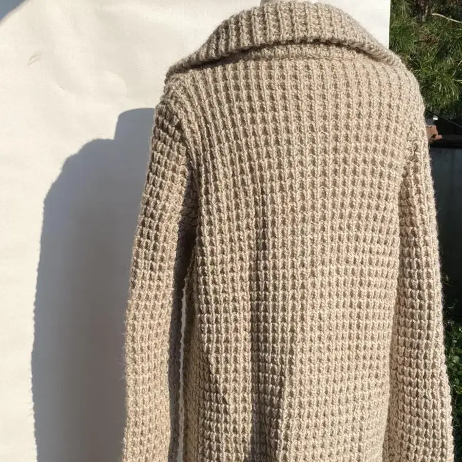 (woman) sweater cardigan