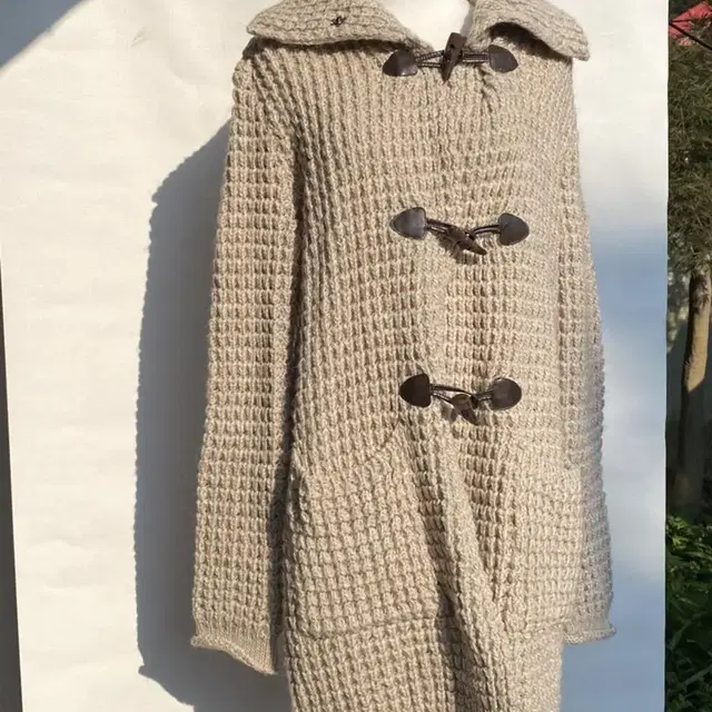 (woman) sweater cardigan