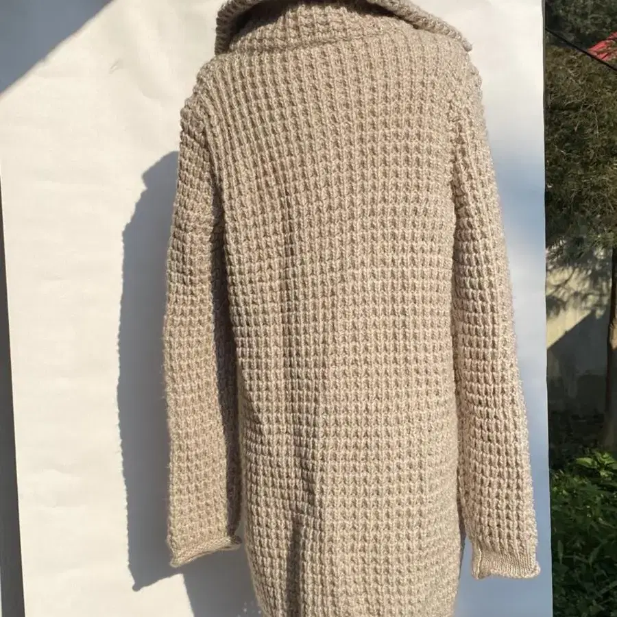 (woman) sweater cardigan