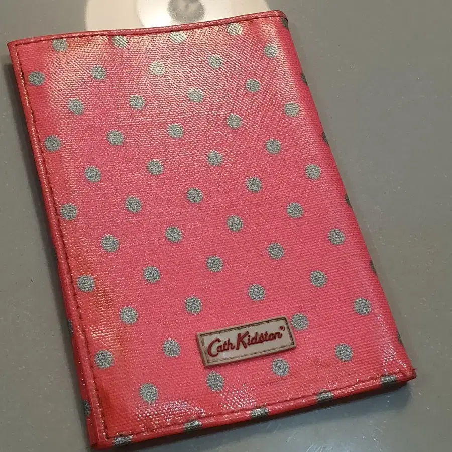 캐스 키드슨 여권 케이스 Cath Kidston