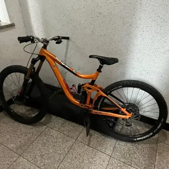 자이언트 레인 1.5 2019 풀샥 MTB M SIZE 27.5 INCH