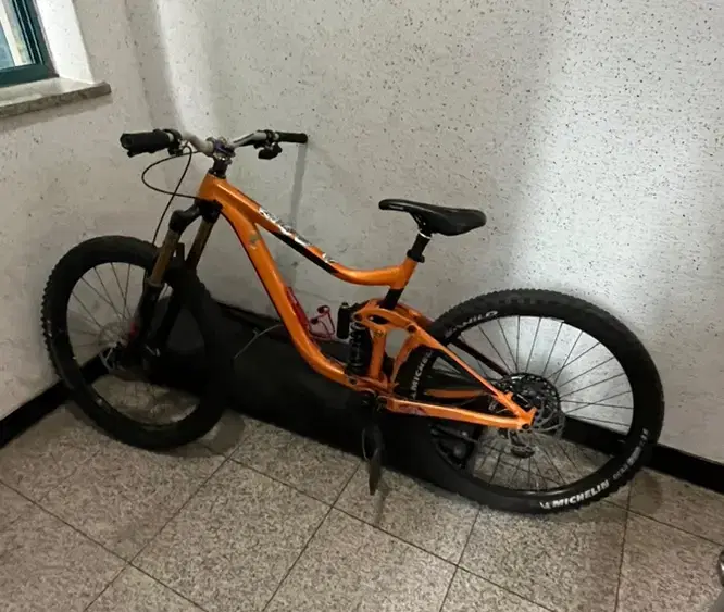 자이언트 레인 1.5 2019 풀샥 MTB M SIZE 27.5 INCH