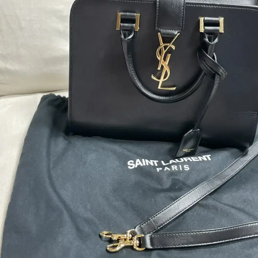 Saint Laurent Paris 생로랑 카바스 토트백