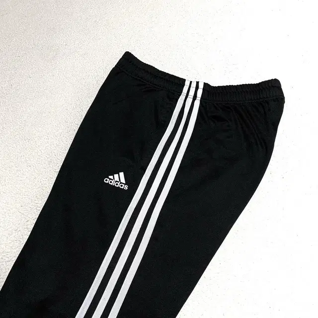 [ M ] adidas 아디다스 검/흰 트레이닝 팬츠