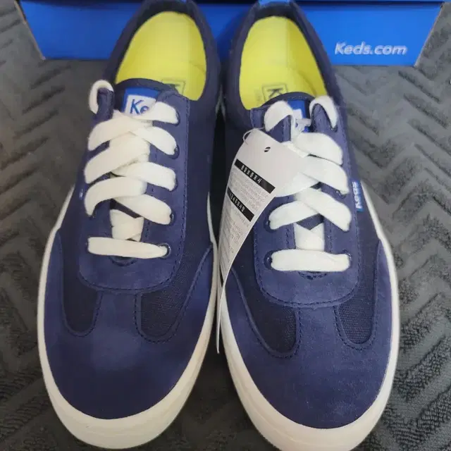 (미착용) keds 토너먼트 레더스니커즈 240mm