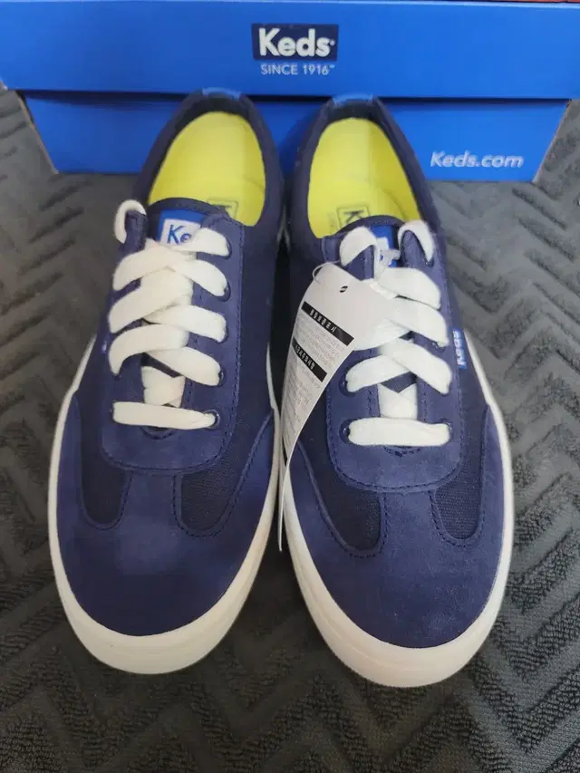 (미착용) keds 토너먼트 레더스니커즈 240mm