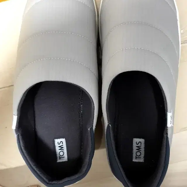 Toms 로퍼 260 /27-8