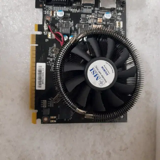 GTX1050 2GB 그래픽카드