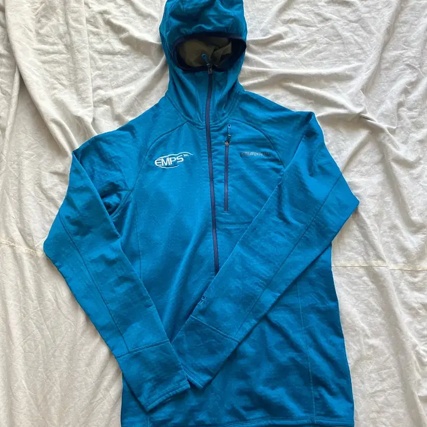 PATAGONIA Men's Hiking Clothing 파타고니아,아크테릭스,파타고니아r1,파타고니아r2 on Bunjang