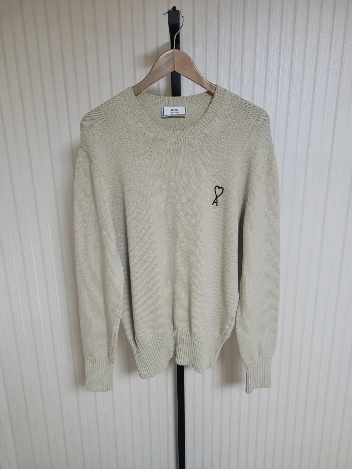 Army Beige Chain Heart Embroidered Knit M