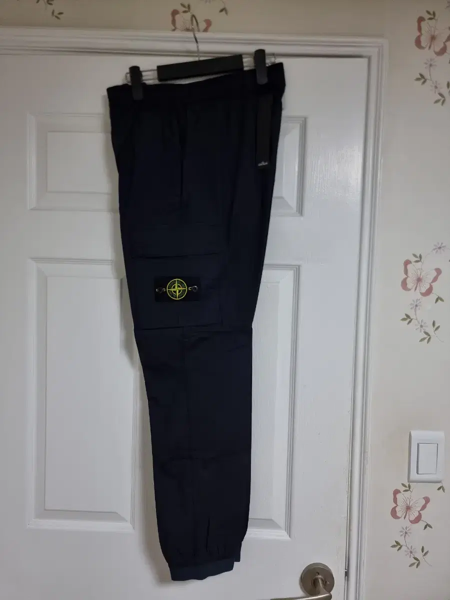 Stone Island 22SS Cargo Jogger Pants