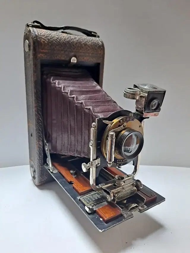 앤틱/빈티지 110년+ 코닥 Folding Pocket Kodak 카메라