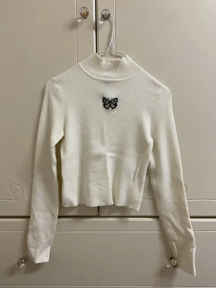 H&M Butterfly Crop pola Knit S