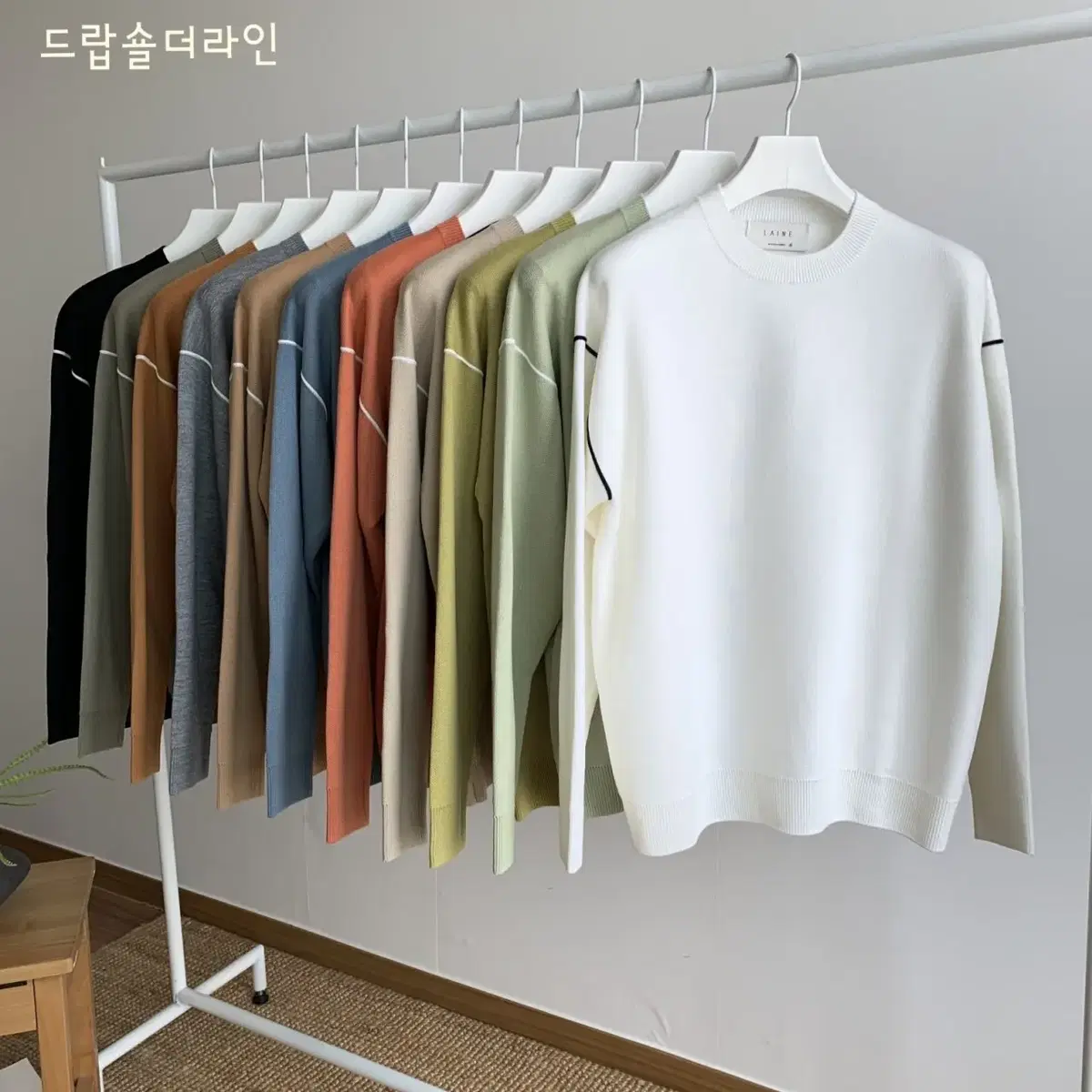 [ 번장단독 SALE 10.900 ] LAINE 암홀라인 자가드니트