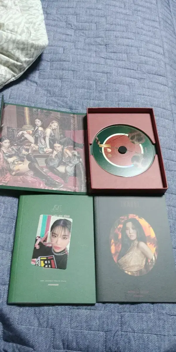 mamamoo mini 10th collection (deep green ver)