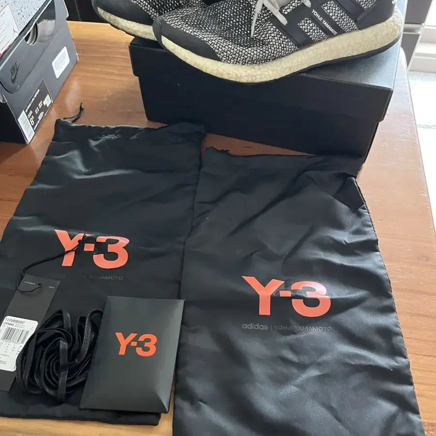 Y-3 검흰 퓨어부스트 265