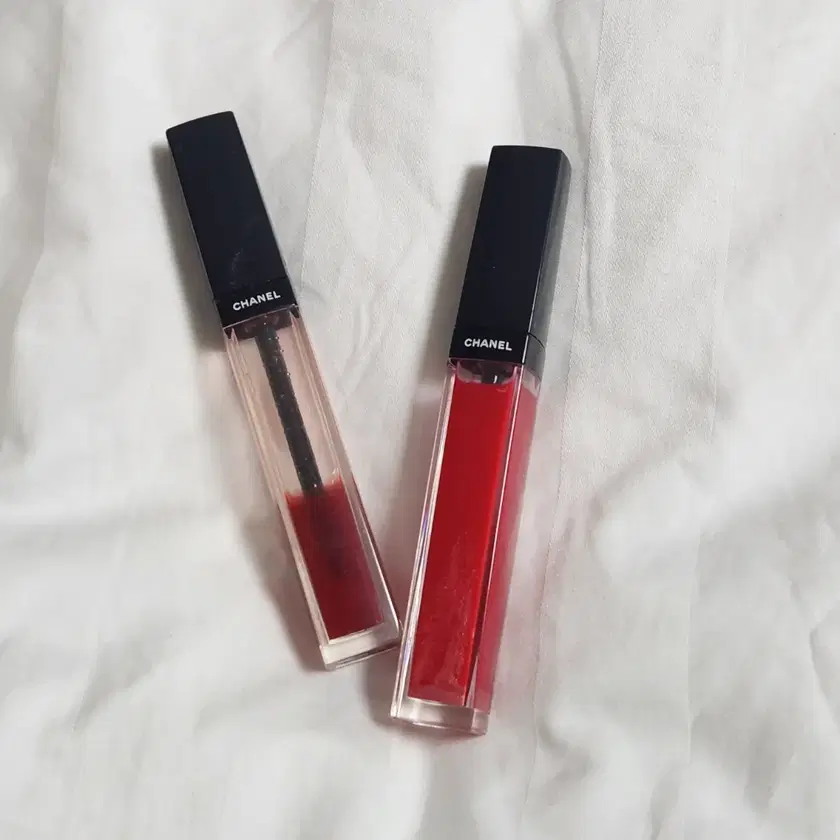 CHANEL Lip Balm/Lip Gloss 샤넬,샤넬립스틱,샤넬립글로즈 on Bunjang with safe global