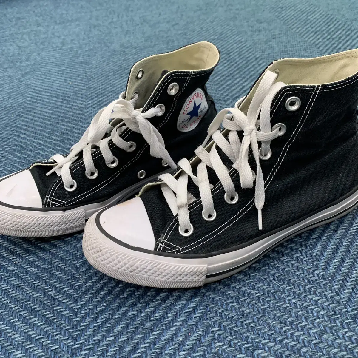 CONVERSE HI BLACK 240