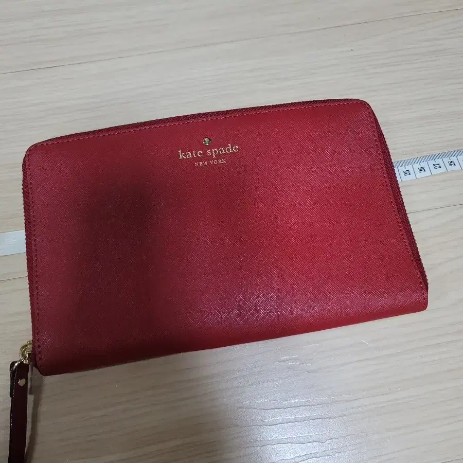 KATE SPADE 뉴욕 클러치 새것