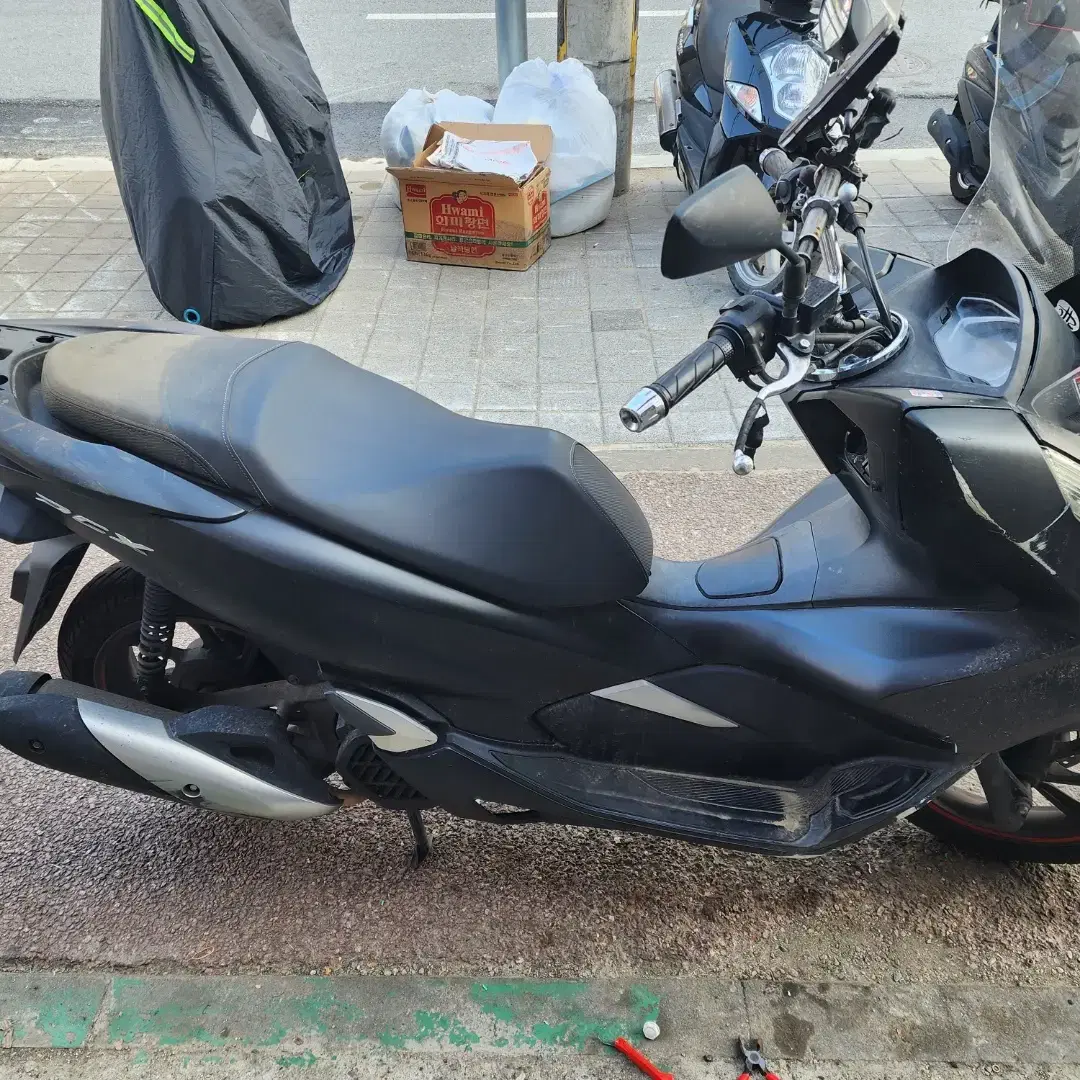 pcx18년식 판매합니다.