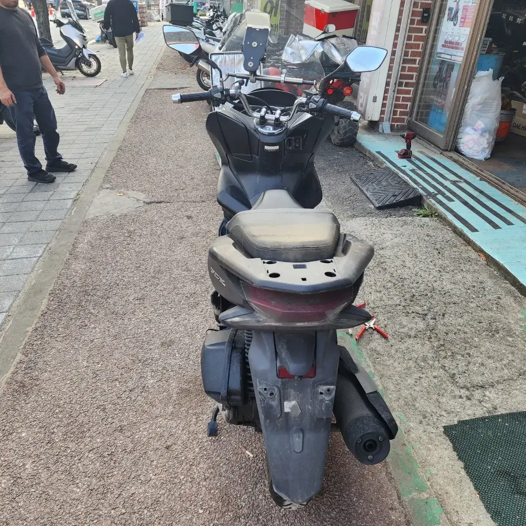 pcx18년식 판매합니다.