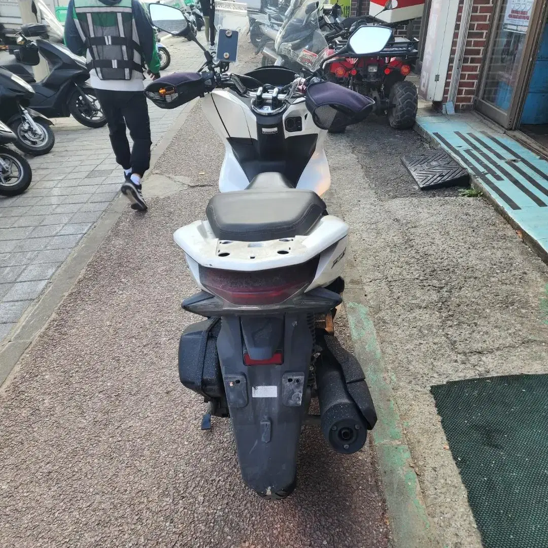 pcx19년식 판매합니다