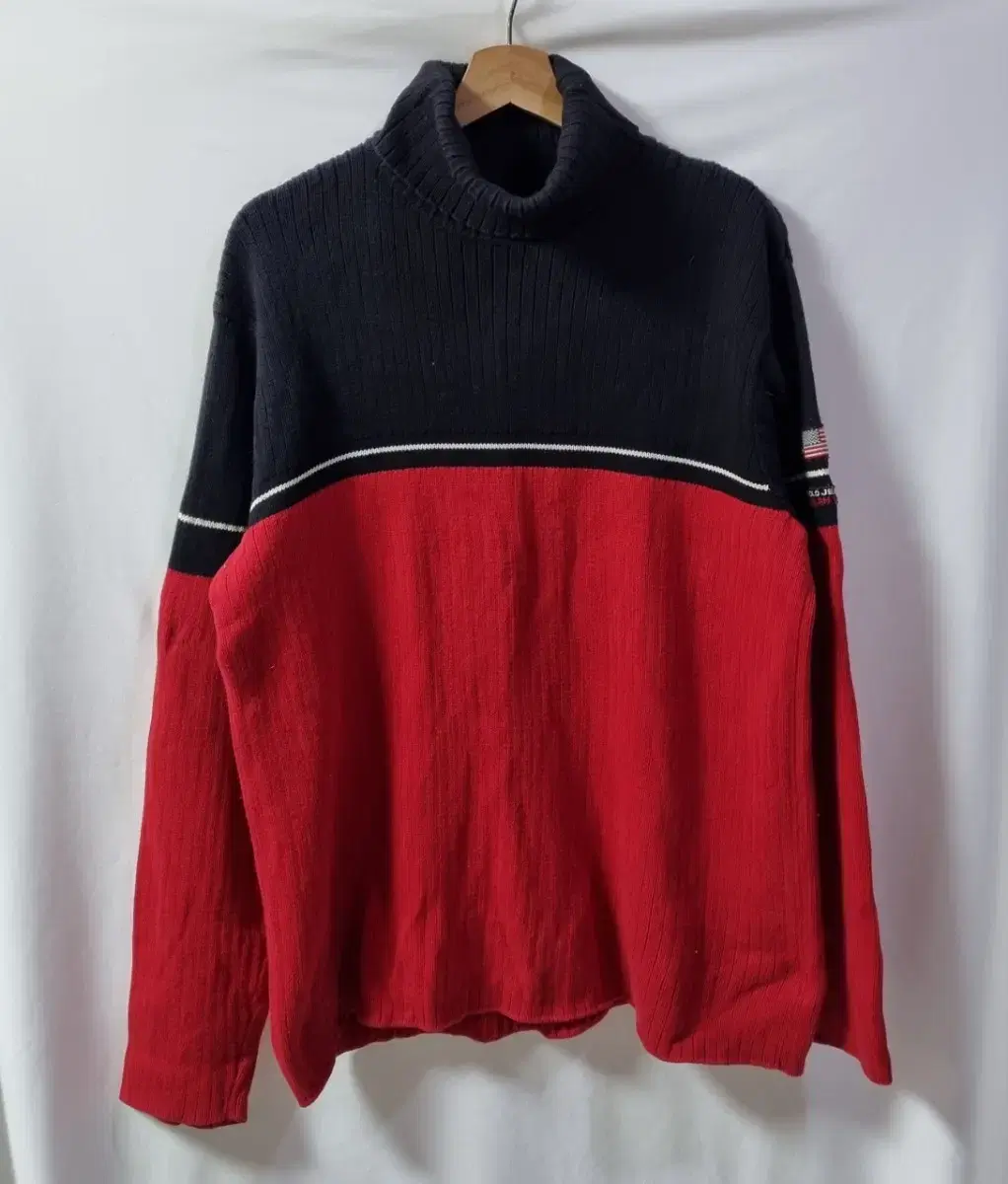 Yardage L(100) Polo Jins Colorblocked Neck Pola Knit