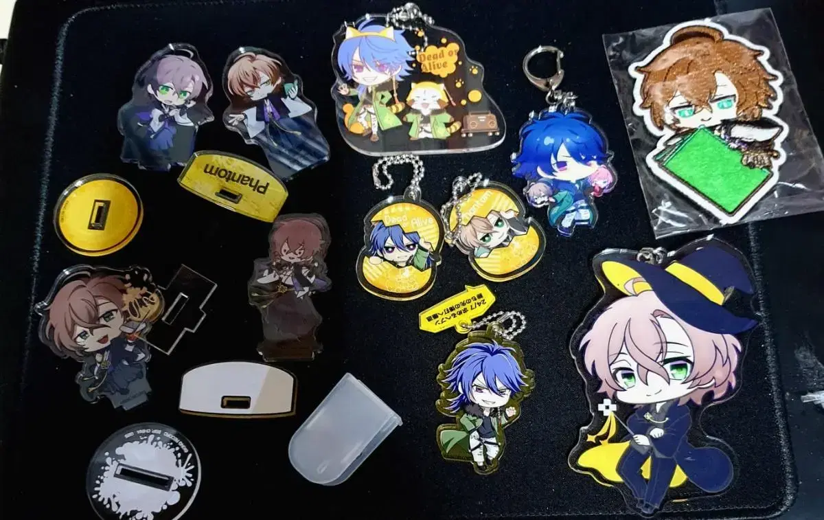 Hippmai Gentaro Dais acrylic keyring in bulk