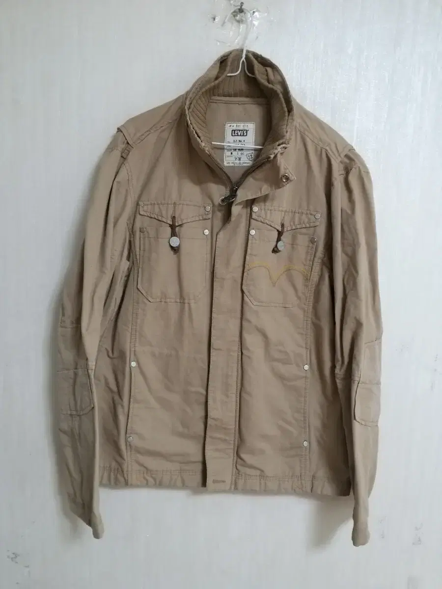 Men's Levi's WalkAir (100)