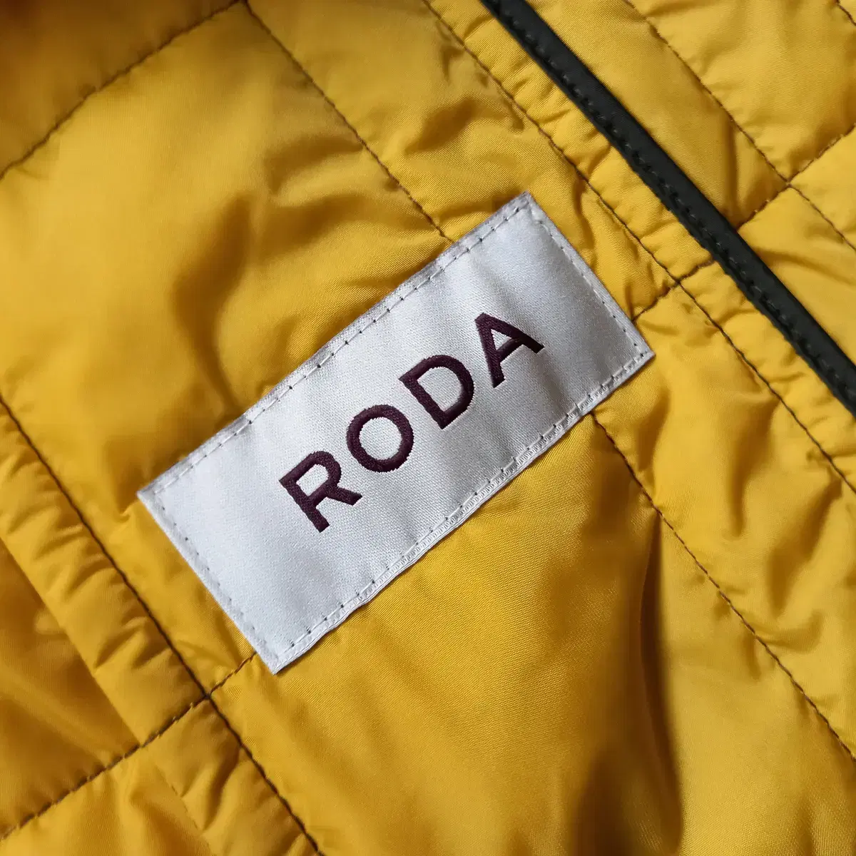 RODA 로다 퀼팅 밀리터리 사파리 자켓