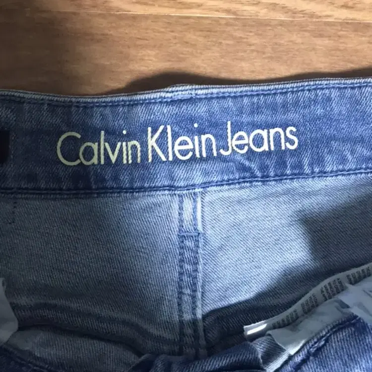 Calvin Klein 청바지