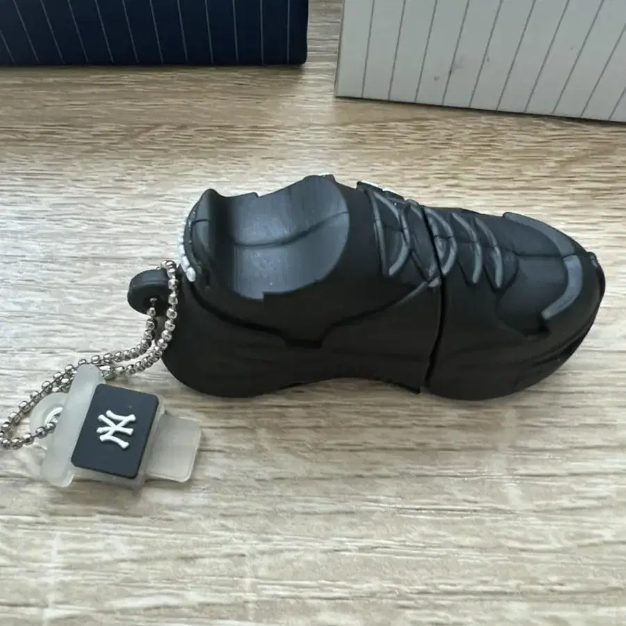 엠엘비 빅볼청키 USB