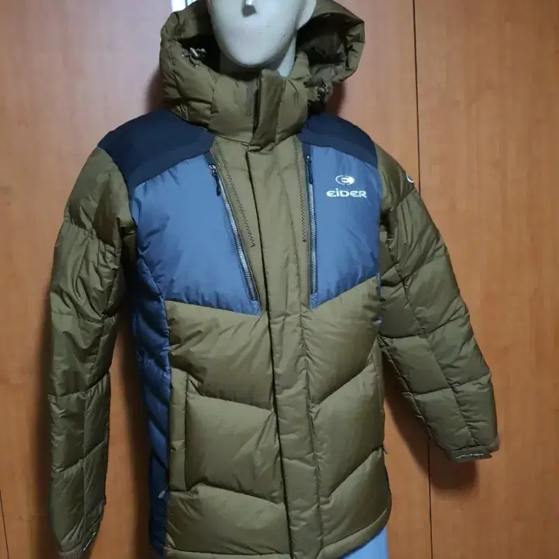 EIDER DEFENDER아이더덕다운패딩점퍼L 약100정도입니다