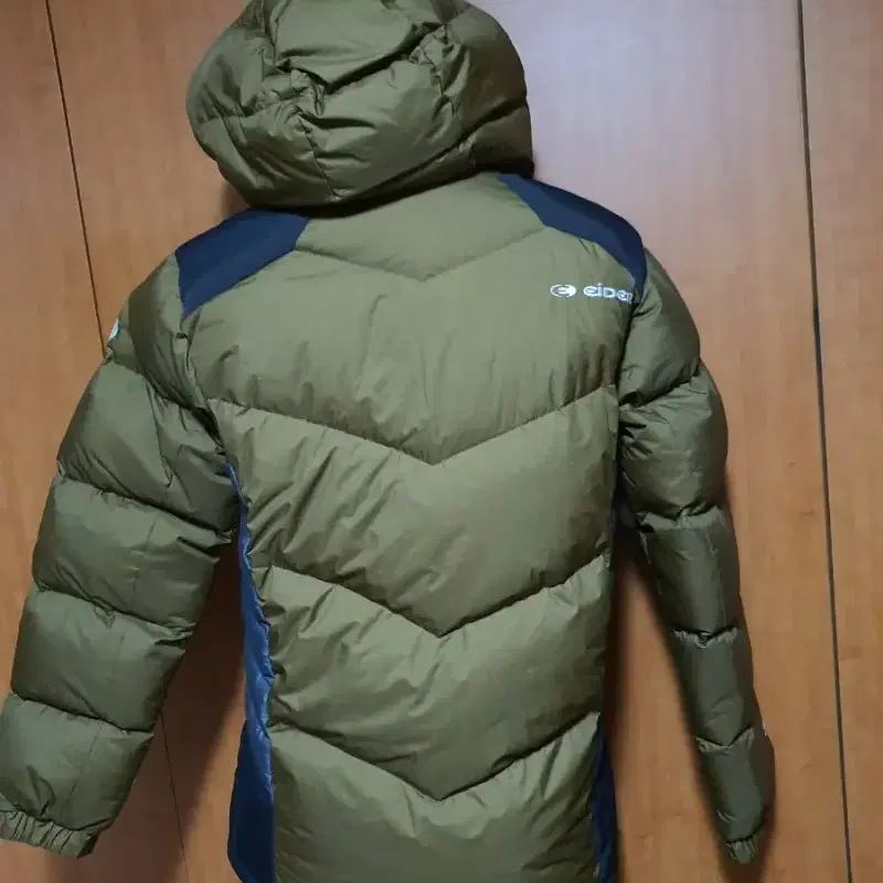 EIDER DEFENDER아이더덕다운패딩점퍼L 약100정도입니다