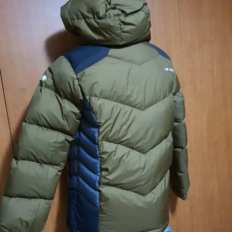 EIDER DEFENDER아이더덕다운패딩점퍼L 약100정도입니다