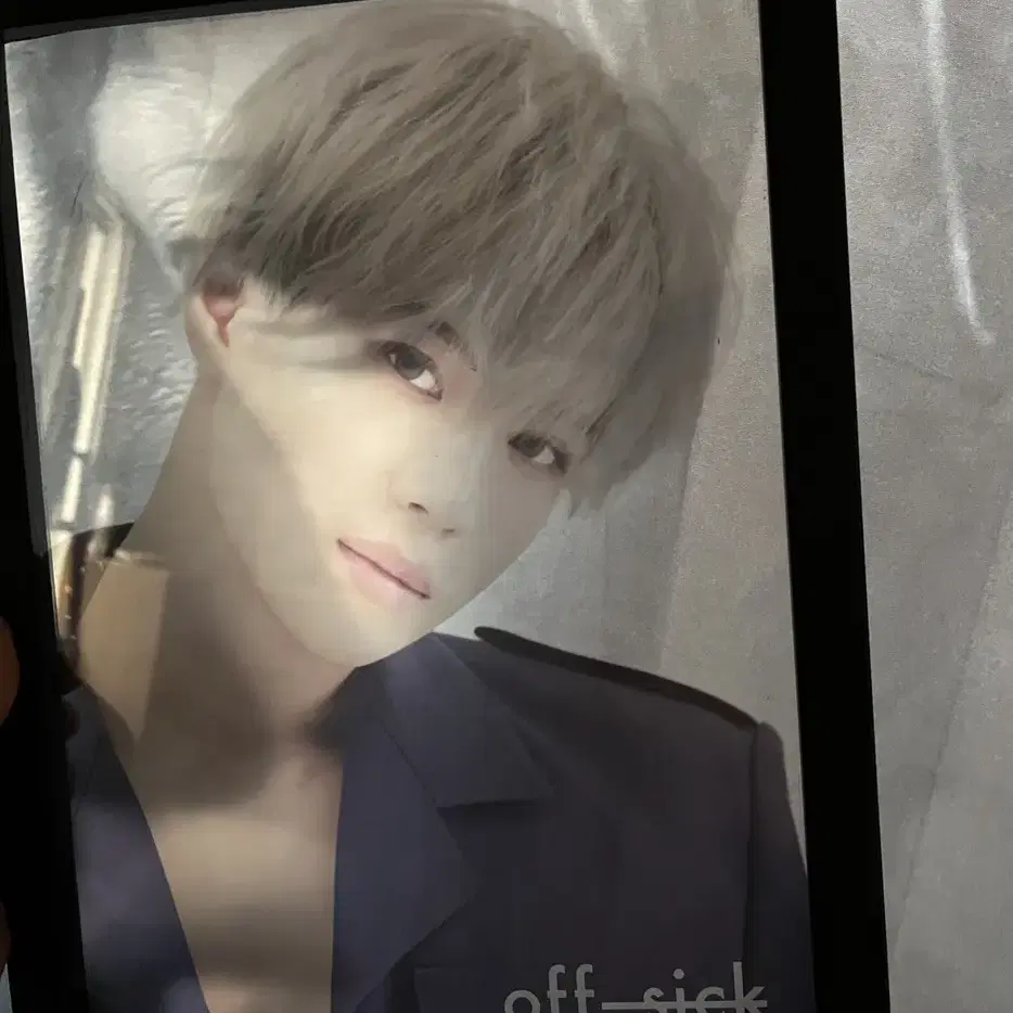 TAEMIN 태민 OFF-SICK on track 투명액자