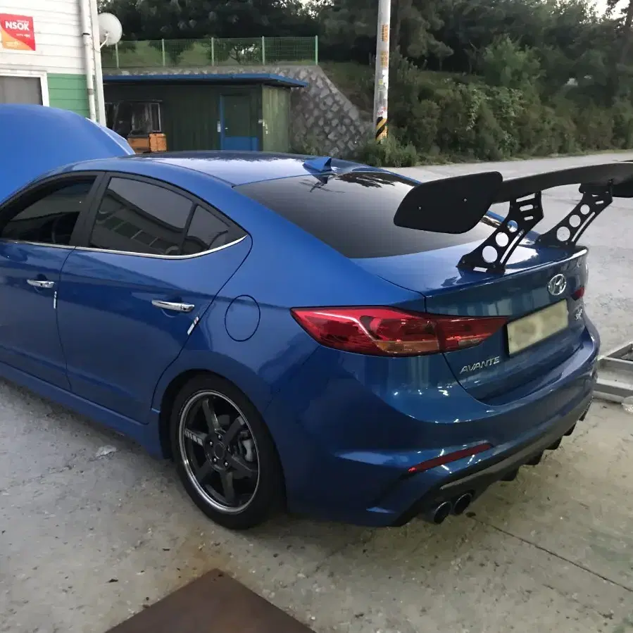 GT WING