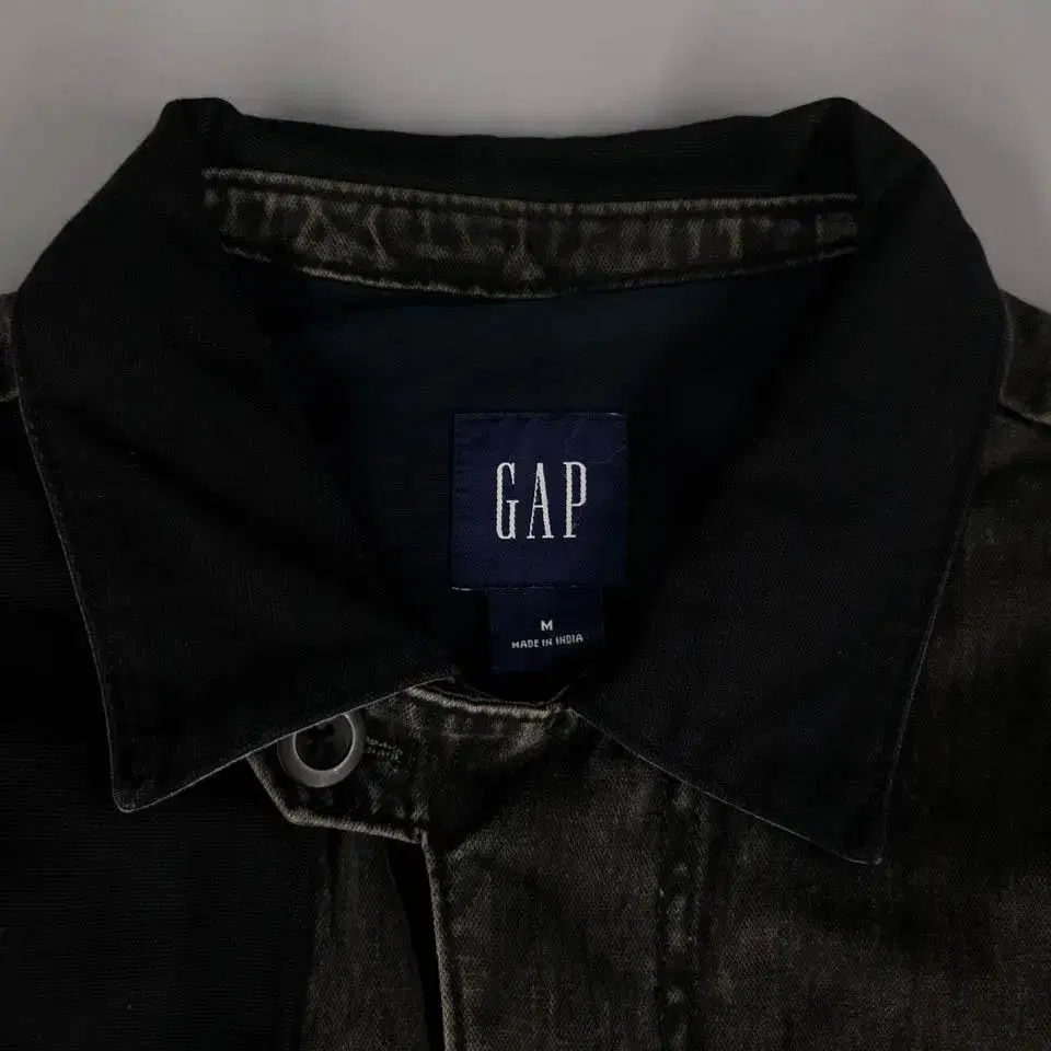 GAP 캡 흑청 워싱 쓰리포켓 데님자켓 청자켓 워크자켓  SIZE M