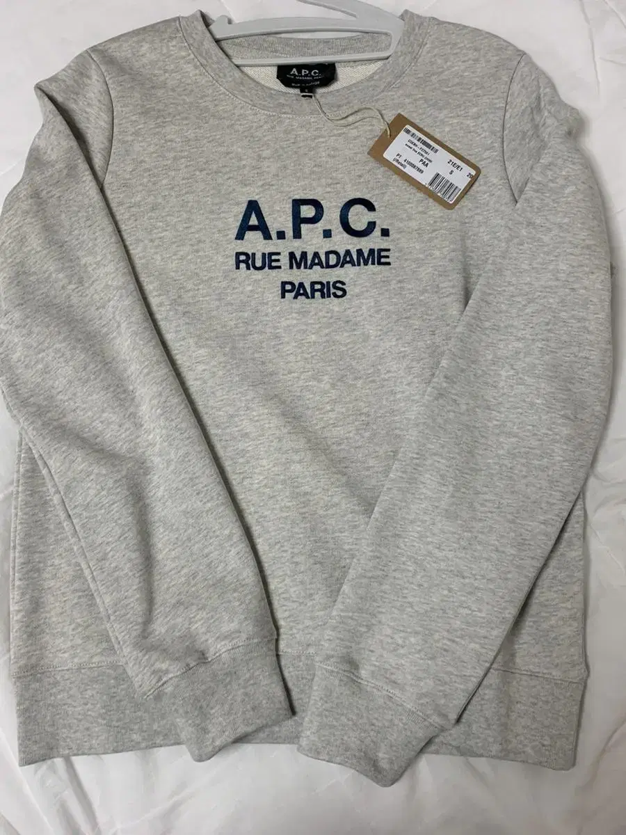 a.p.c. 아페쎄 티나 맨투맨 (무배)