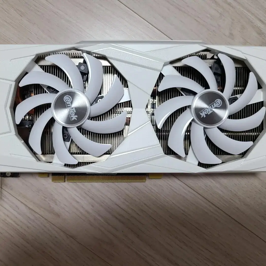 이엠텍 1660ti 그래픽카드 팝니다 대구