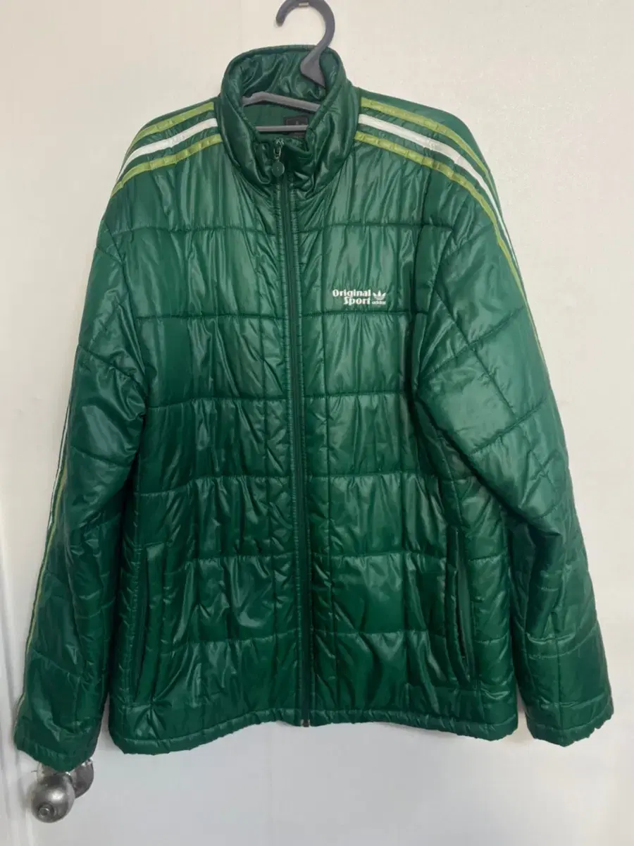 (110) Adidas Old School Padding