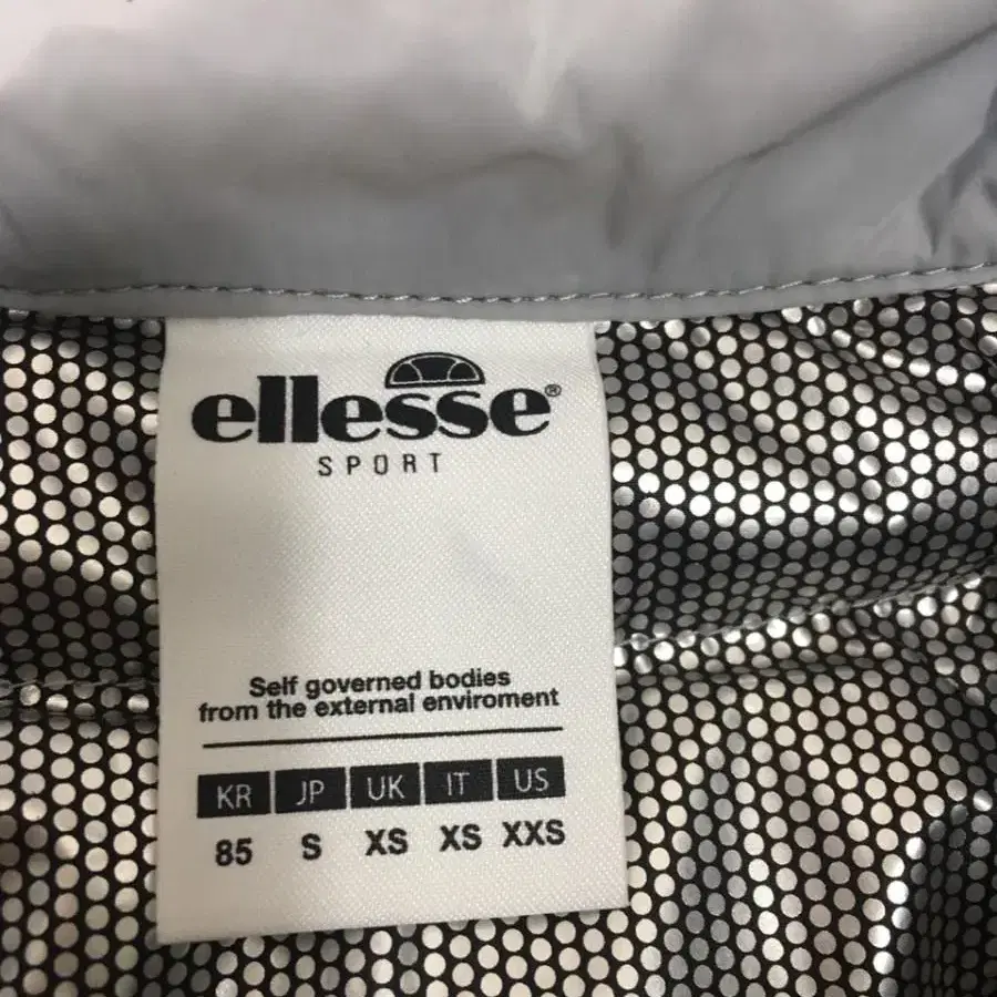 택ㅇ특가새)N1267 ellesse 엘레쎄 경량패딩.다운패