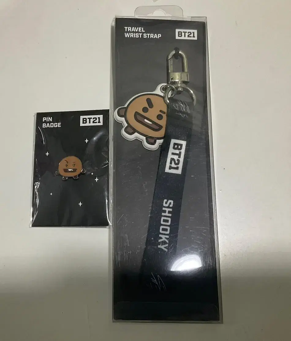 BTS BT21 Shiki Strap Badge Merchandise