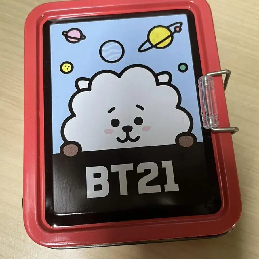 방탄 bt21 알제이 틴케이스 퍼즐 팔아요!