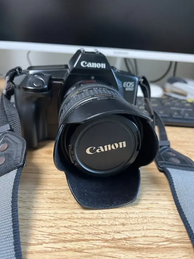 케논 EOS650 필름카메라와 28-105mm zoom lens판매