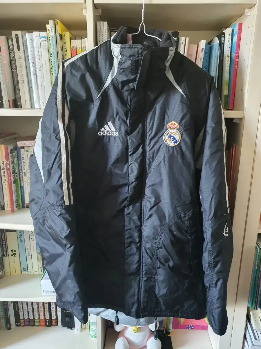 Adidas Real Madrid Stadium Jacket Lightweight Down Padding 100